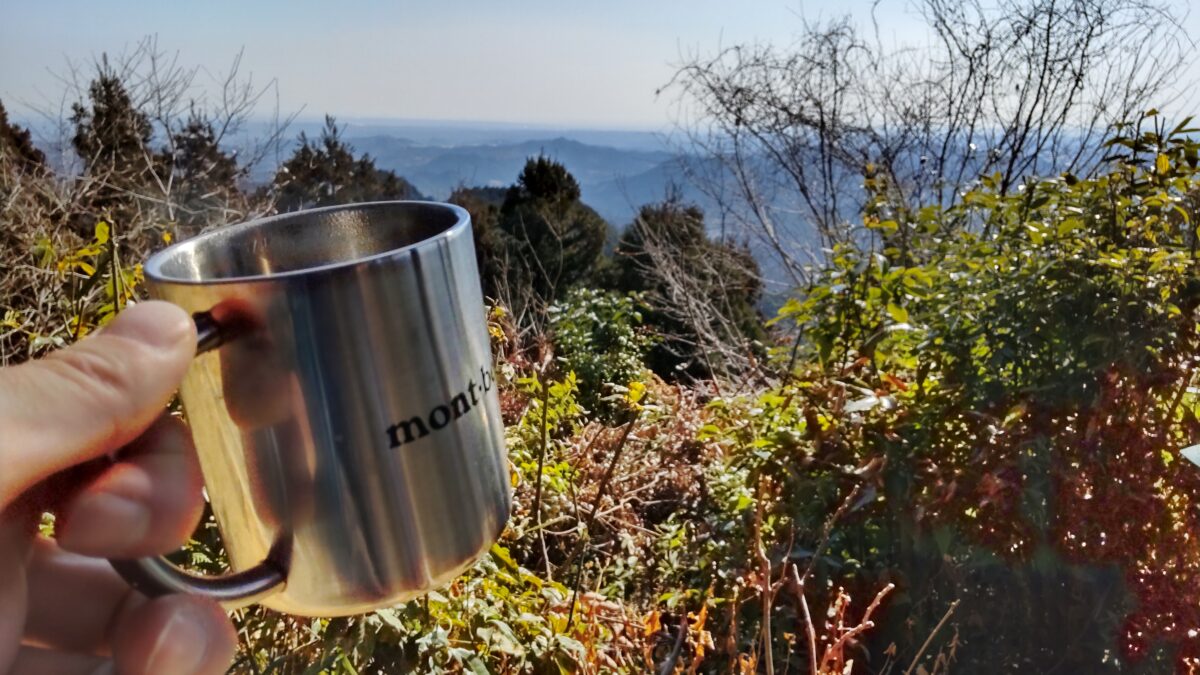 天覚山山頂でコーヒータイム