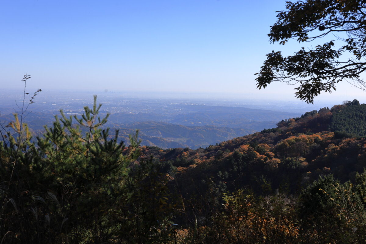 岩茸石山山頂からの関東平野の眺め