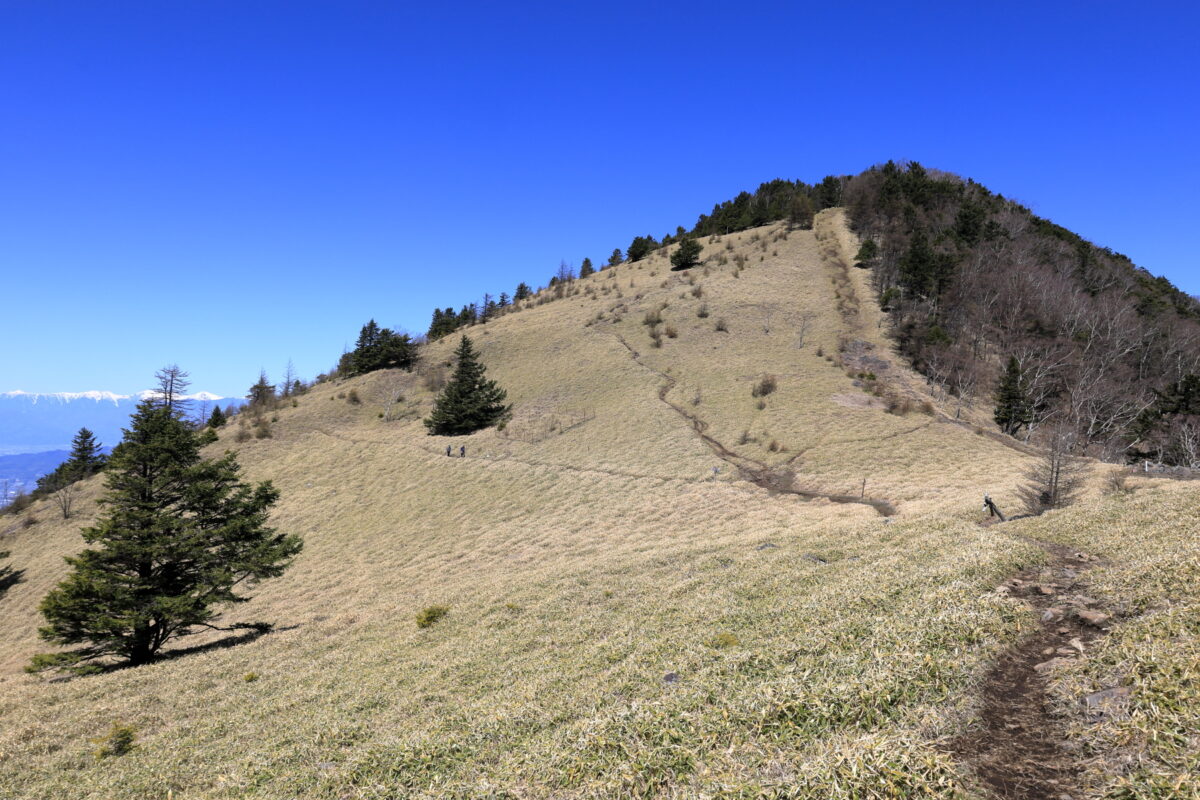 石丸峠から眺める熊沢山