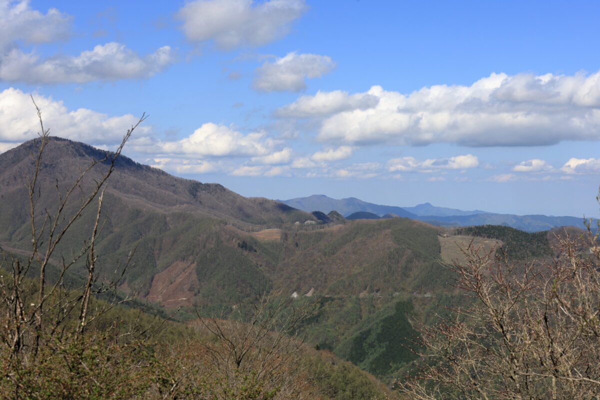 ハマイバ丸～米背負峠の登山道からの眺望