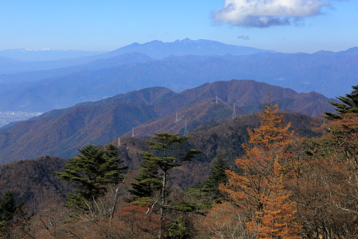 三ッ峠山山頂からの八ヶ岳の眺め