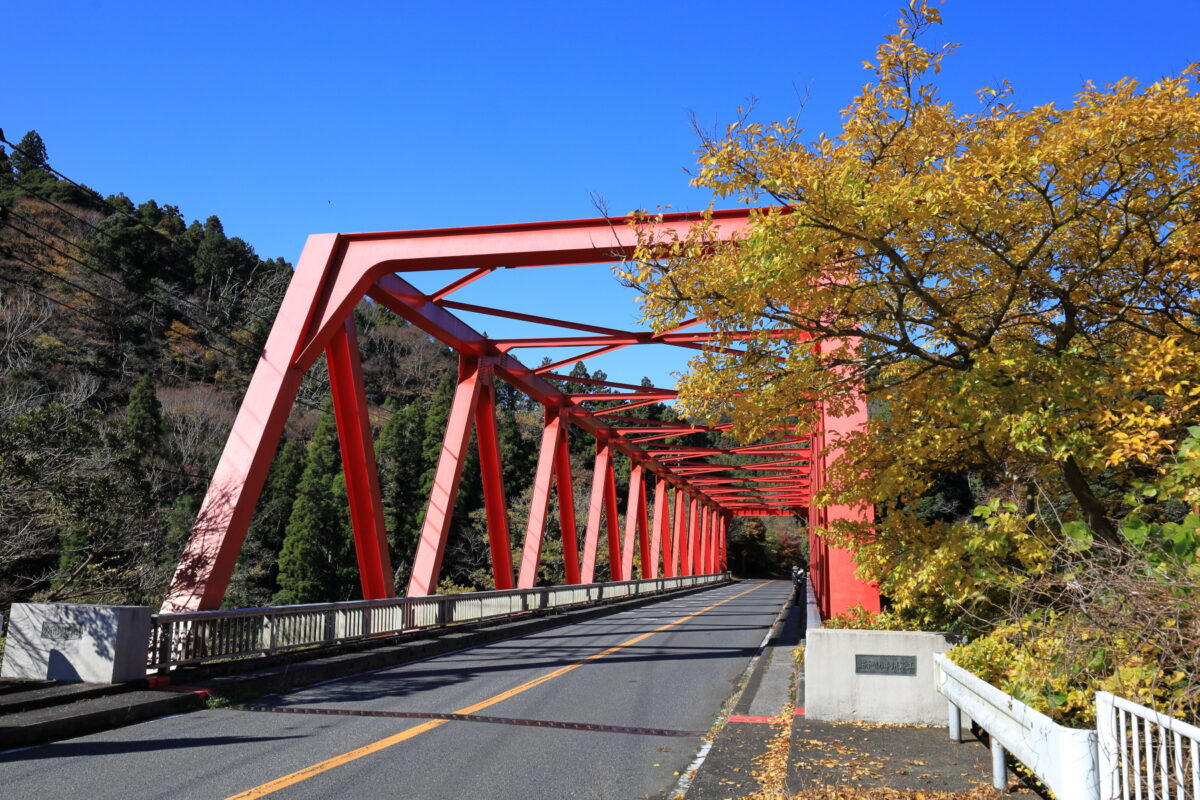 亀山湖を渡る「亀山2号橋」